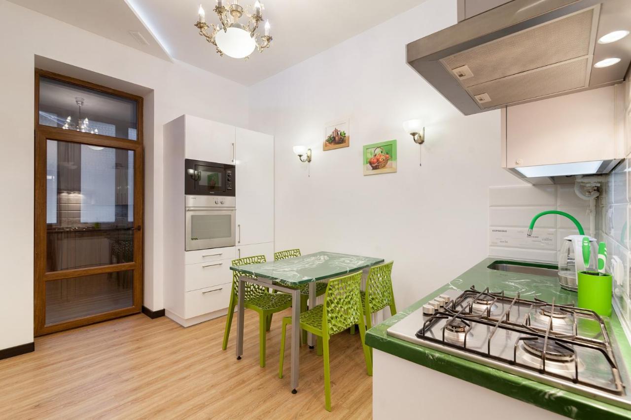 Leogrand Apartment On Doroshenka 38 Lviv Luaran gambar